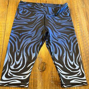 GRRRL "Heidi" Squat Proof, Mid-Calf Leggings